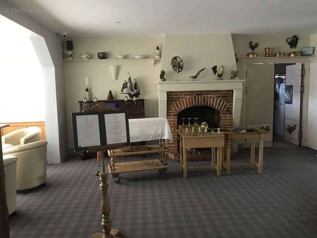 Commerce à POUILLY-SUR-LOIRE