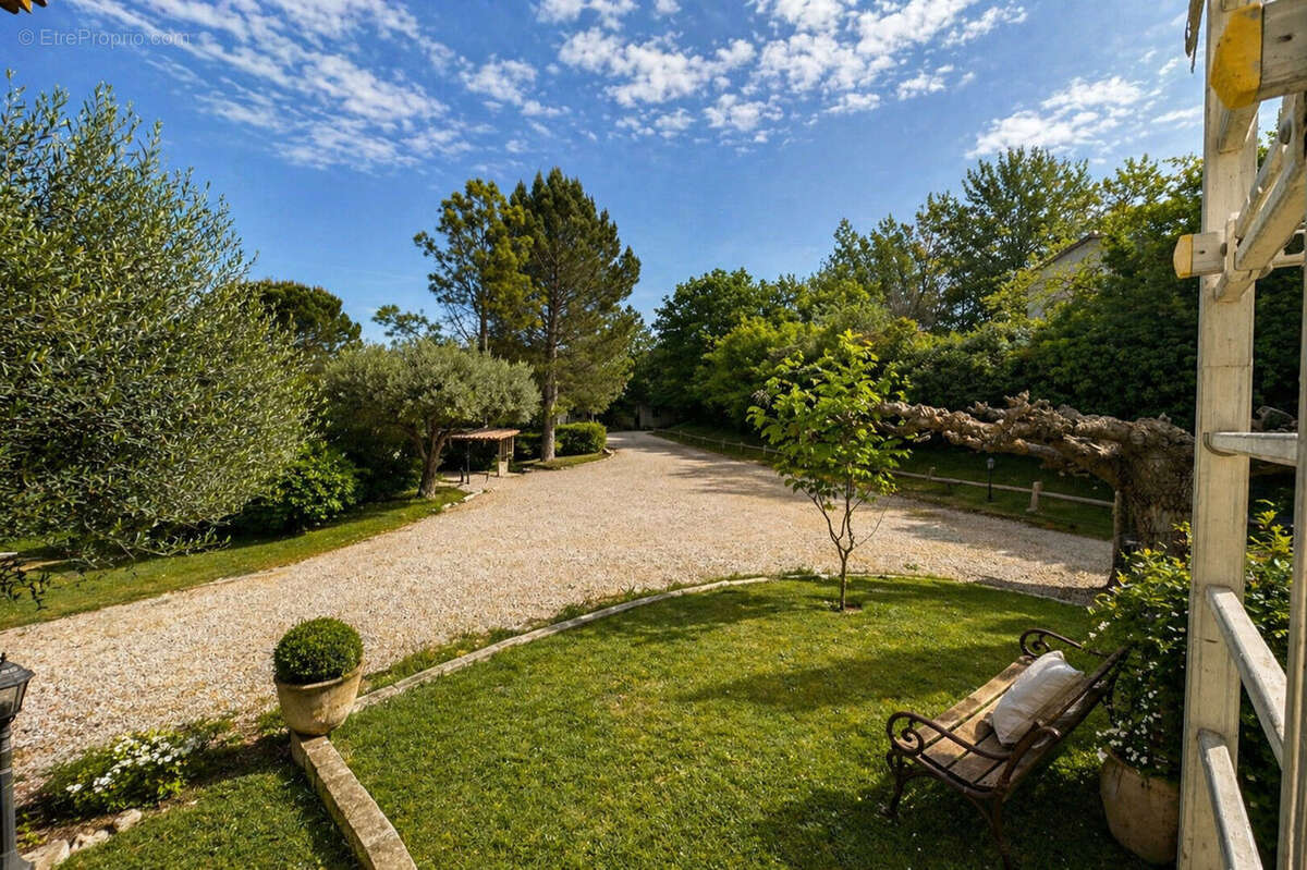 Maison à GREASQUE