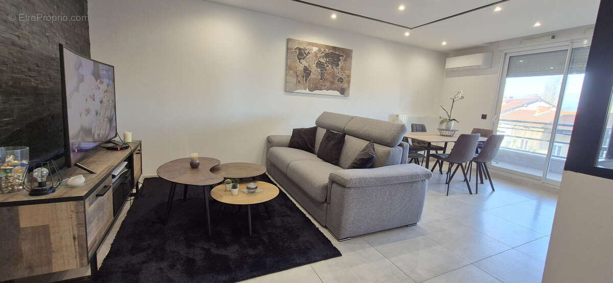 Appartement à CHAVANOZ