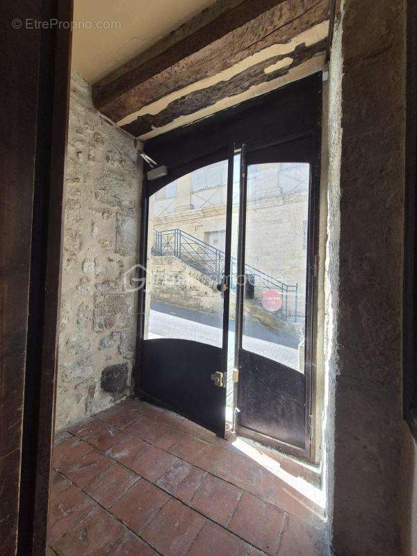 Maison avec local commercial et terrasse - photo 12