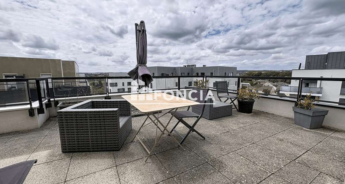 Appartement à FRESNES