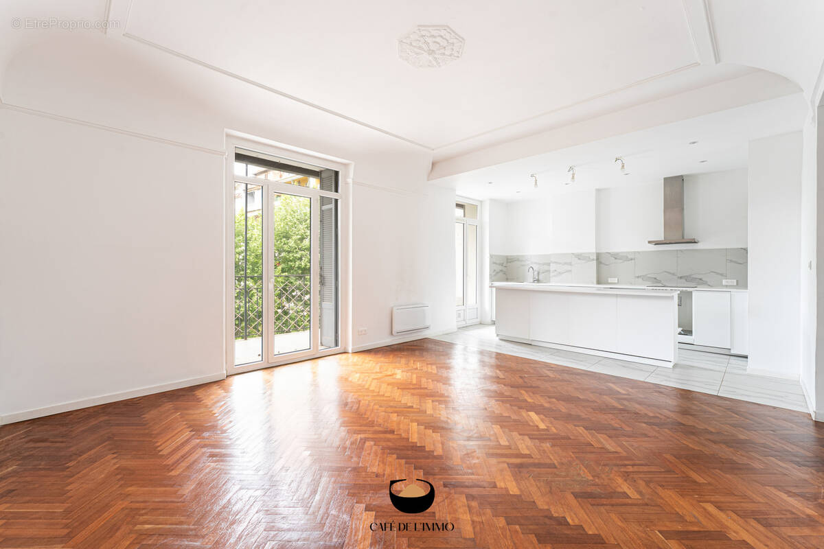 Appartement à MARSEILLE-8E