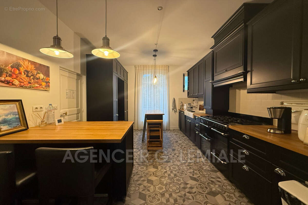 Maison à MAISONS-LAFFITTE