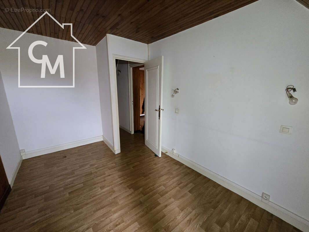 Appartement à SAINT-AMAND-MONTROND