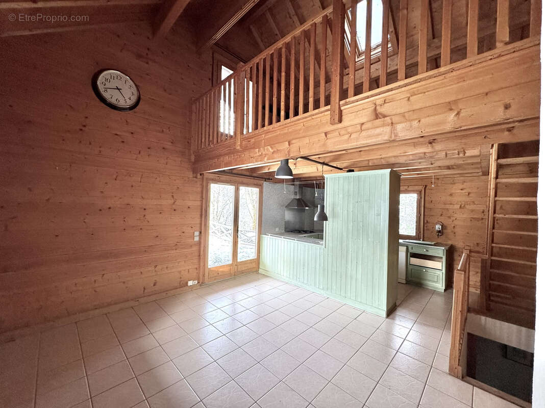 Maison à ALLONZIER-LA-CAILLE