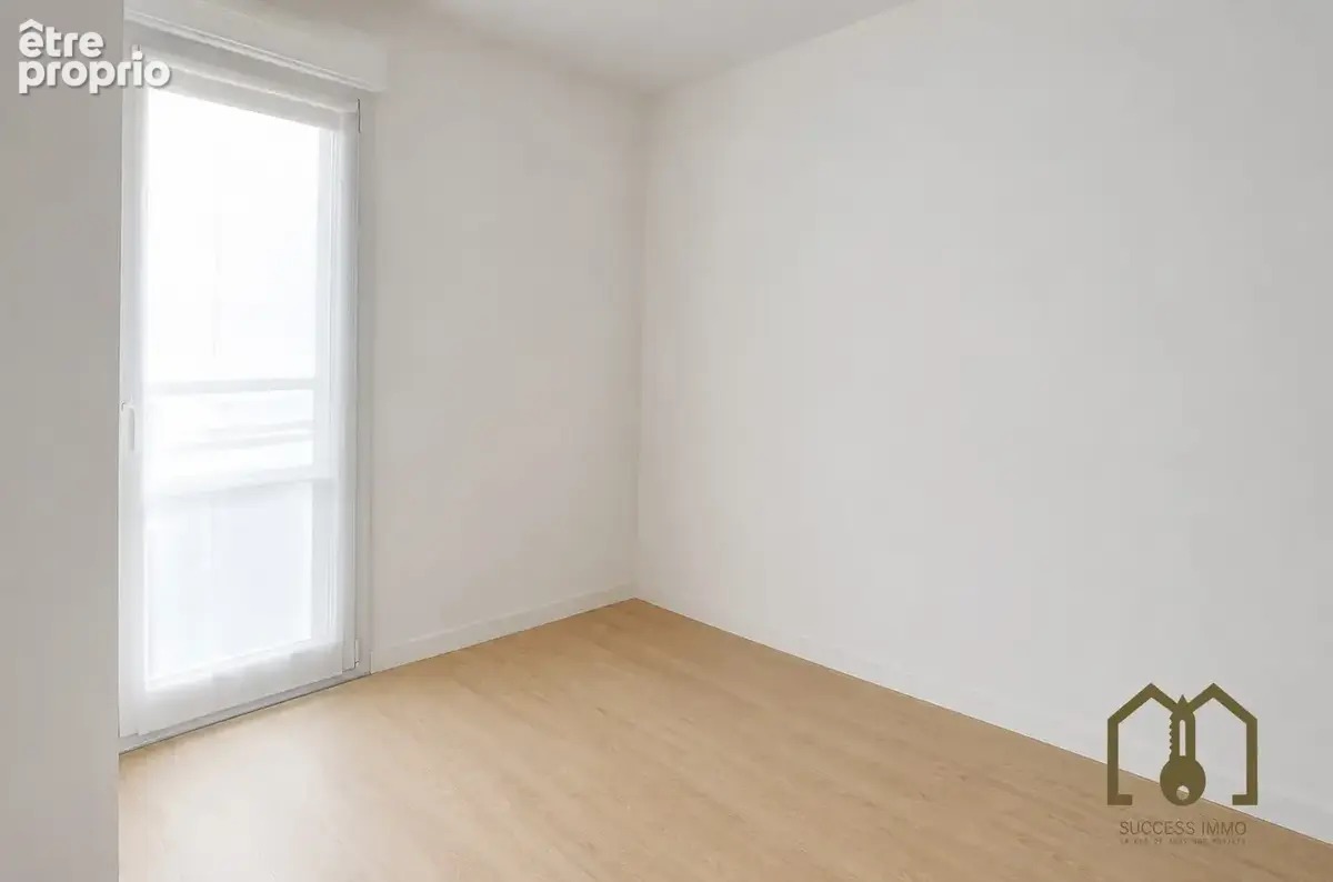 Appartement 62 m² à Saint-Priest  - photo 5
