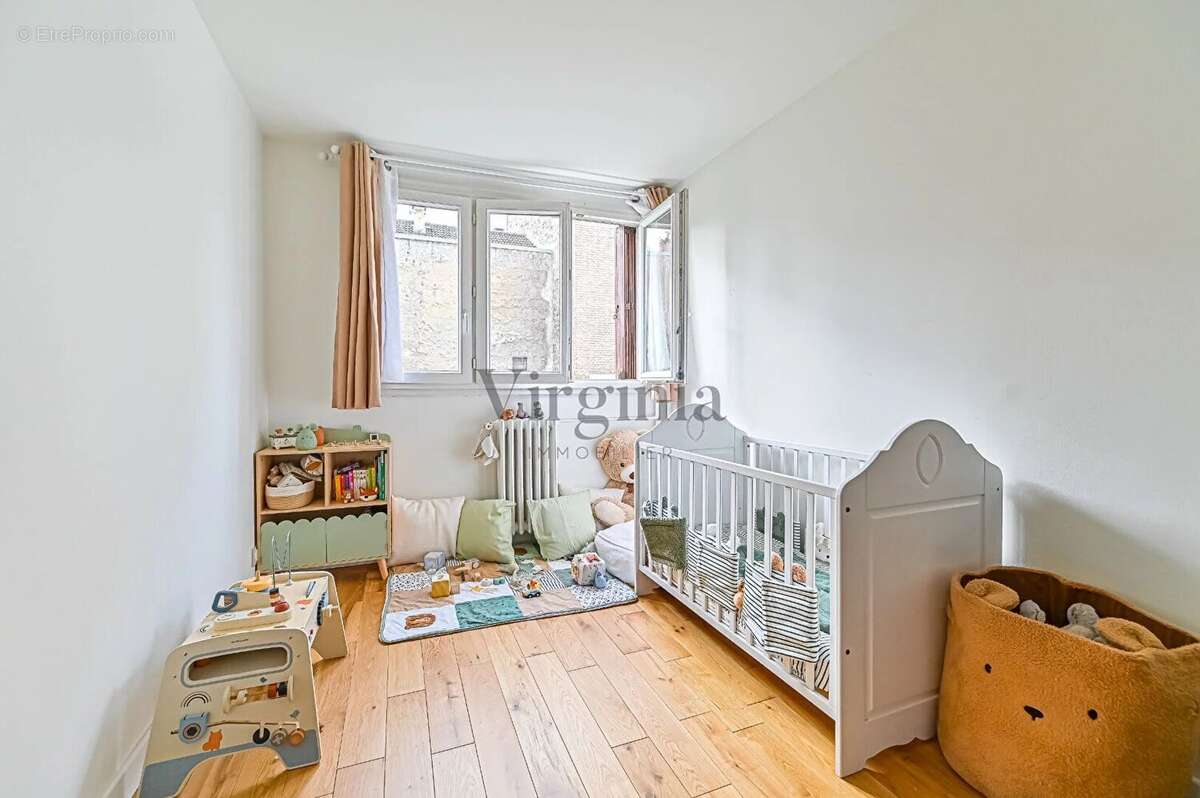 Appartement à CHARENTON-LE-PONT