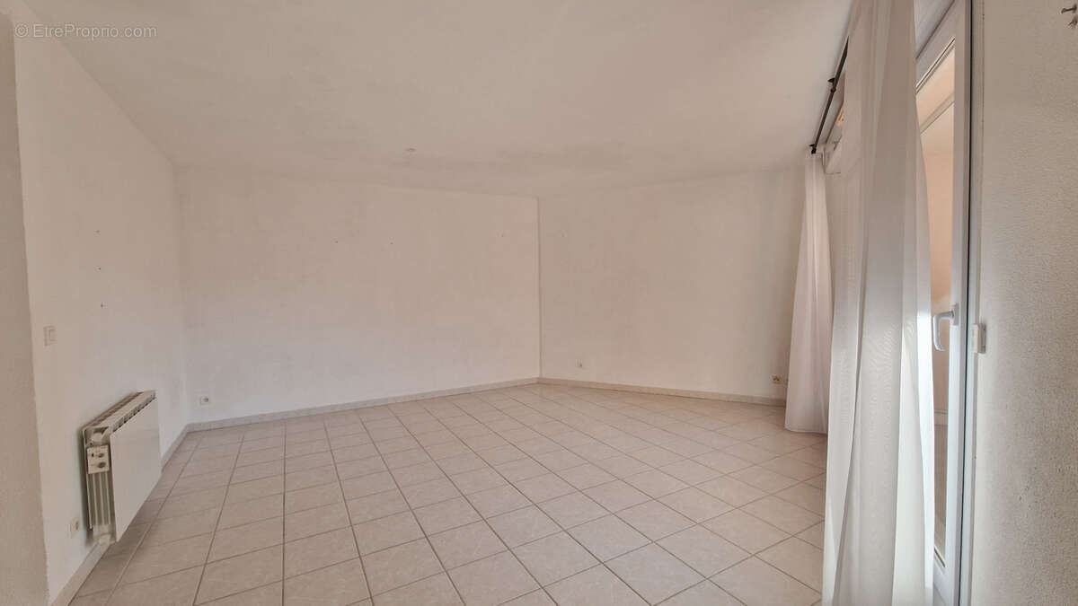 Appartement à NYONS