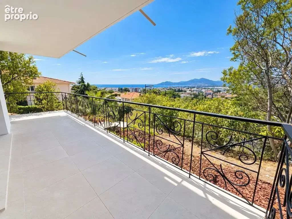 Cannes – Croix des Gardes 4 piéces Vue mer 2 parkings - photo 18