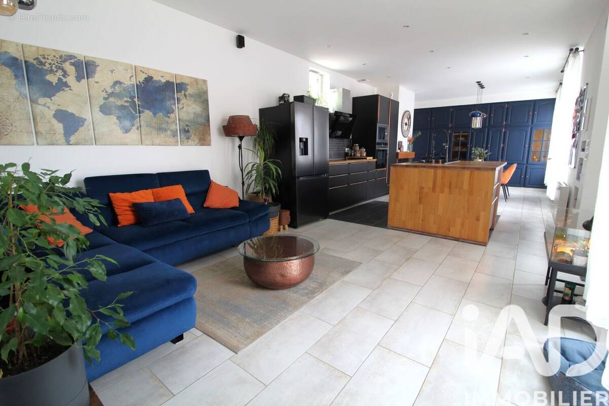 Photo 1 - Maison à VILLENEUVE-LE-ROI