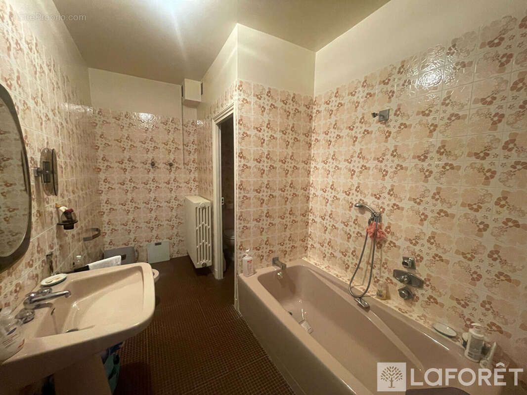 Maison à RUYNES-EN-MARGERIDE