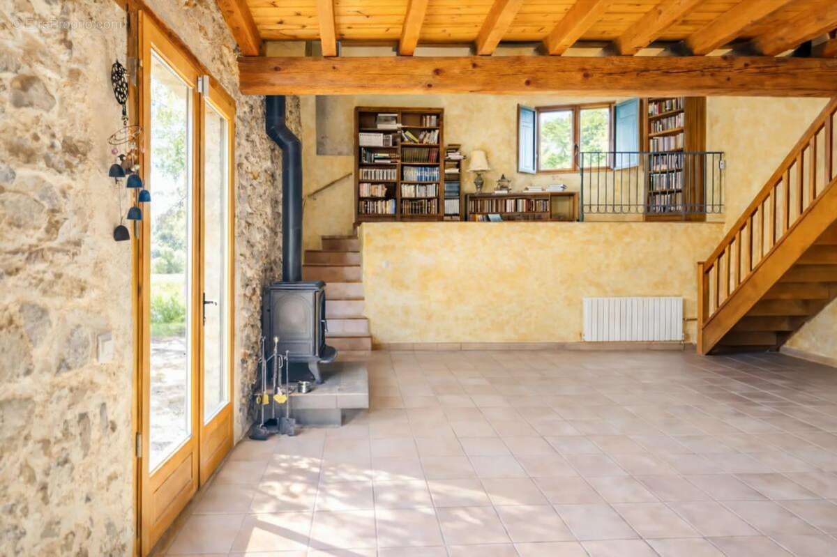 Maison à VILLEDAIGNE
