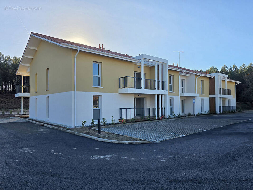 Appartement à VIELLE-SAINT-GIRONS