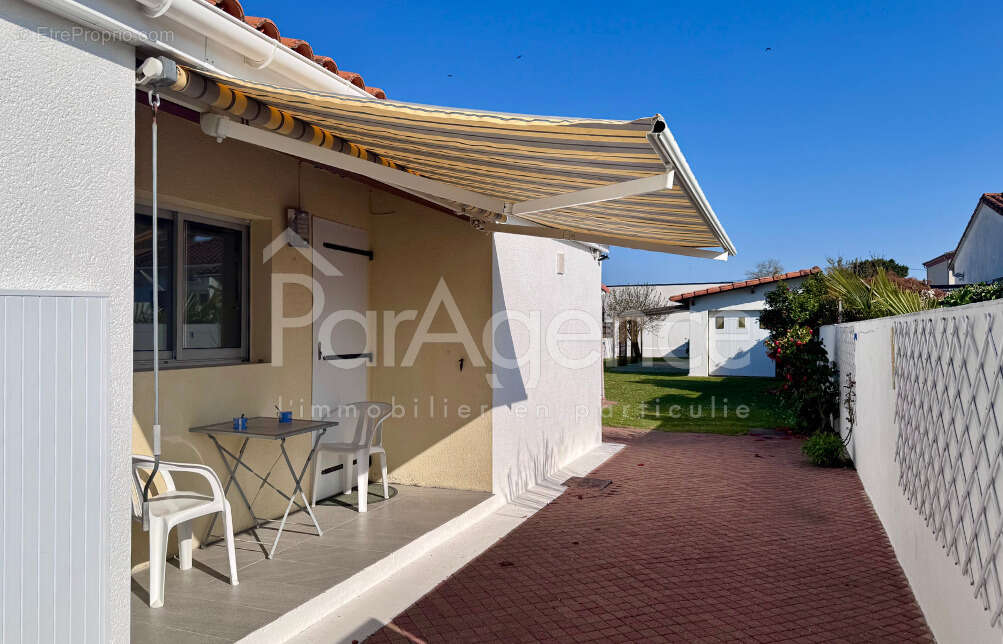 Maison   Proche plage du Platin - photo 3