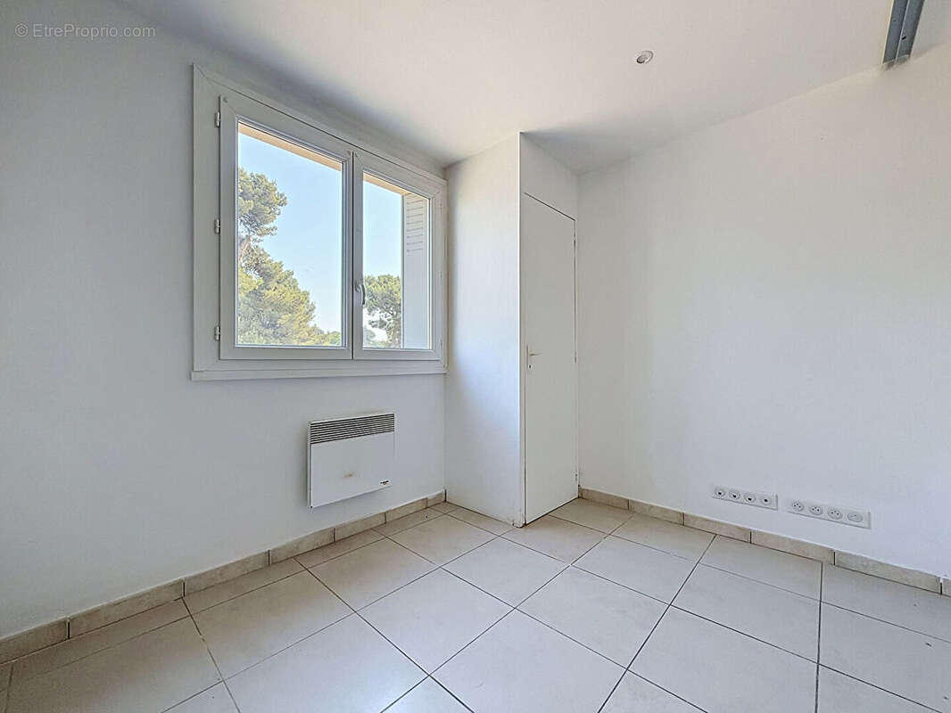 Appartement à MARSEILLE-13E