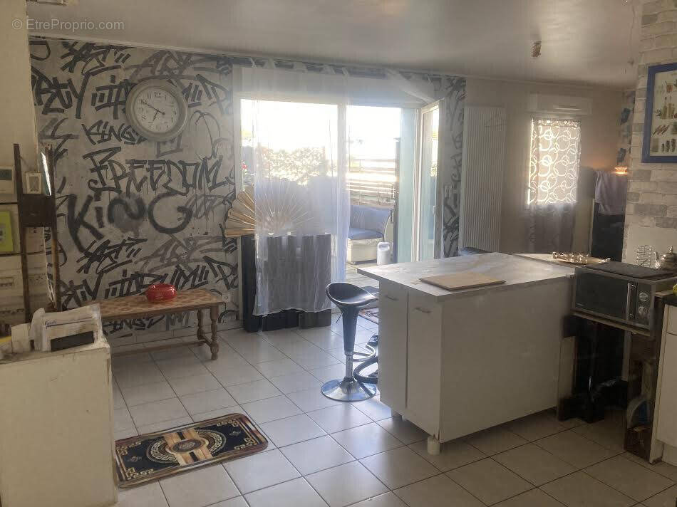 Appartement à CHENOVE