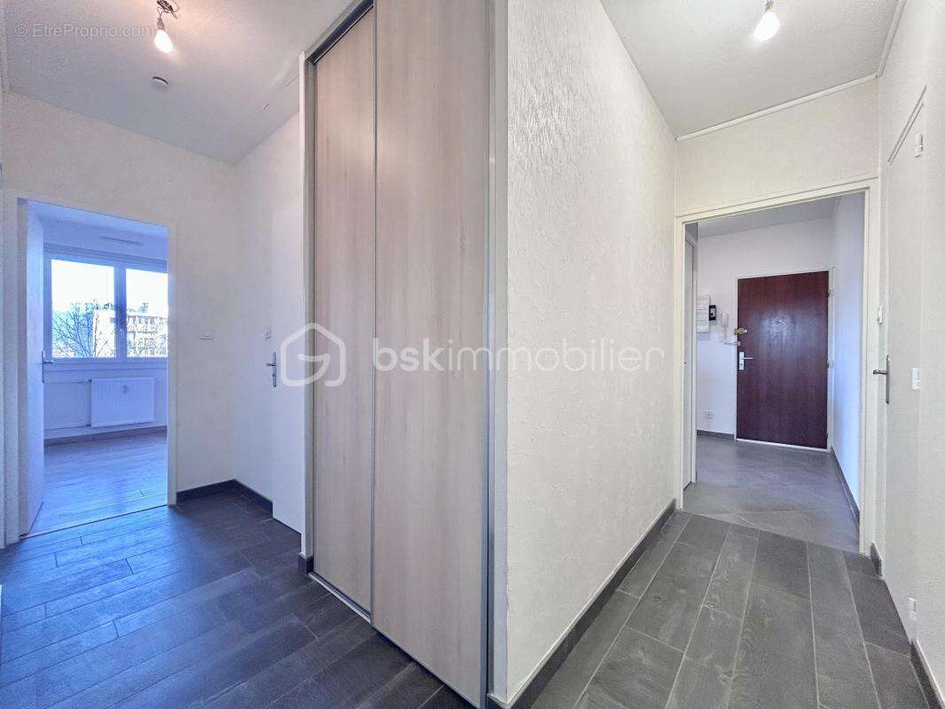 Appartement à COGNIN