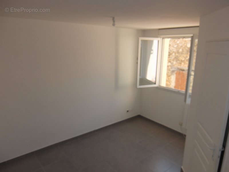 Appartement à MONTMEYAN