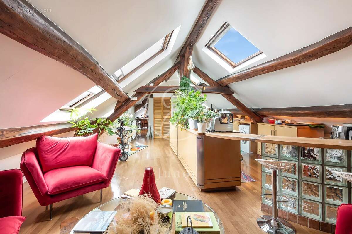 Appartement à PARIS-18E