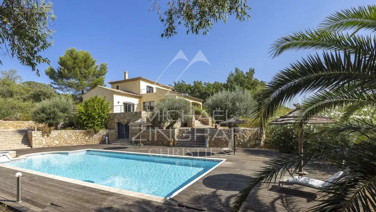 Élégante villa contemporaine au cœur de la Provence - photo 2