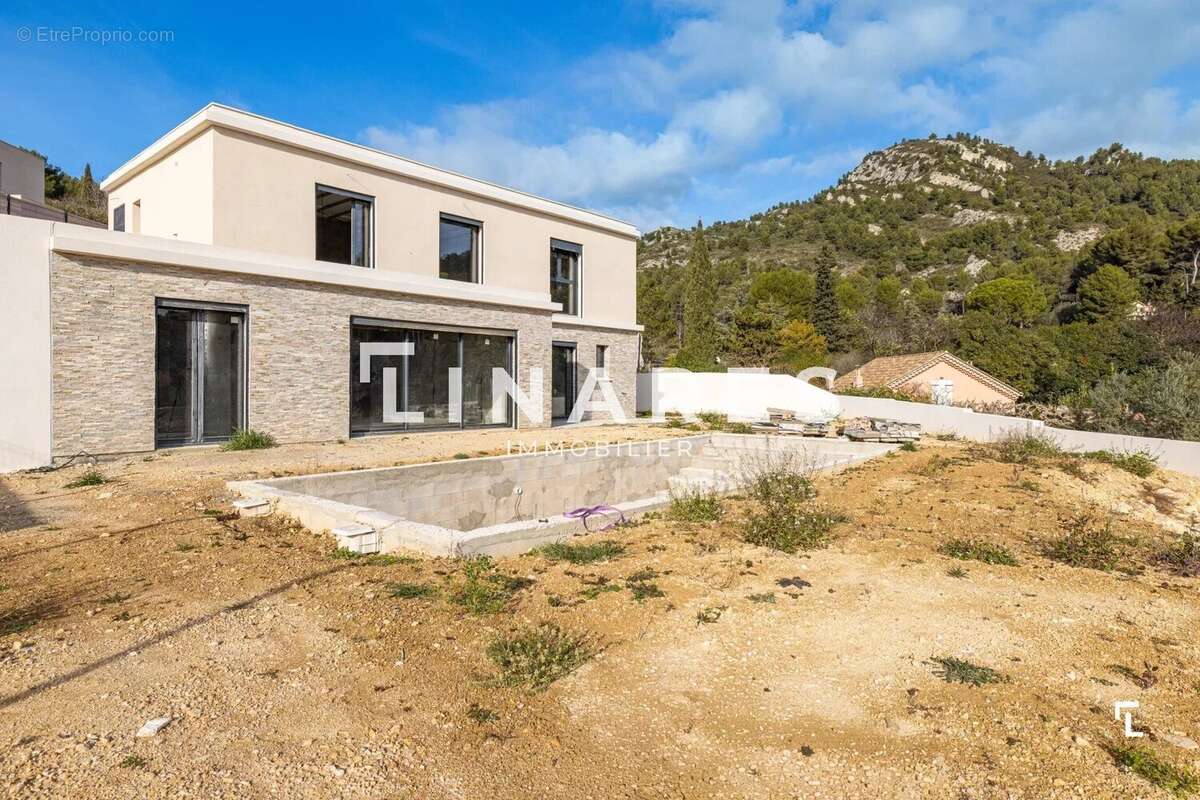 Maison à AUBAGNE