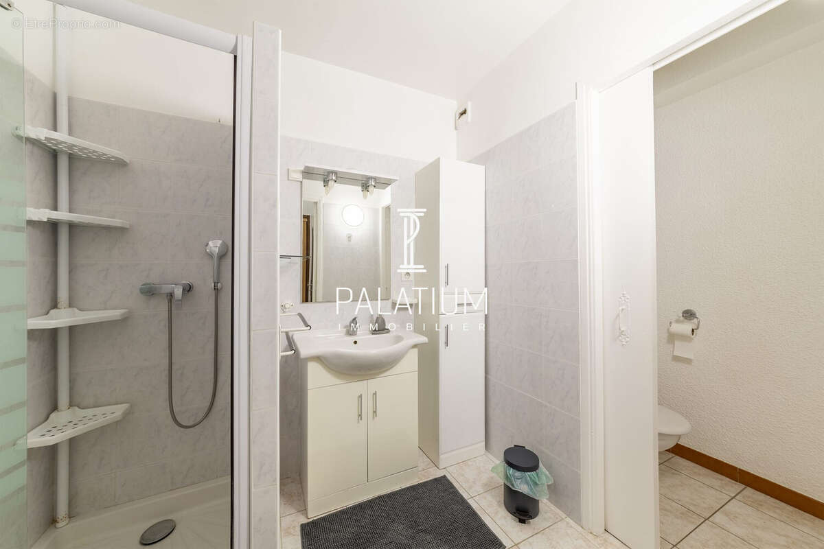 Appartement à GREOUX-LES-BAINS