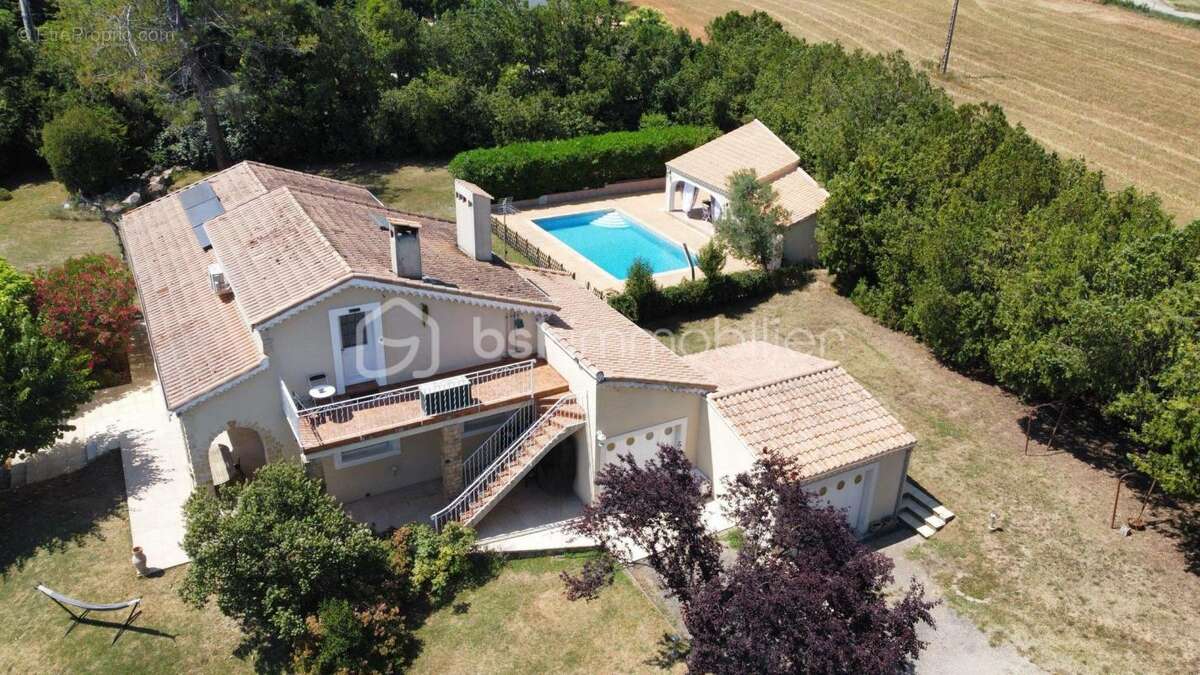 Maison à MONTELIMAR