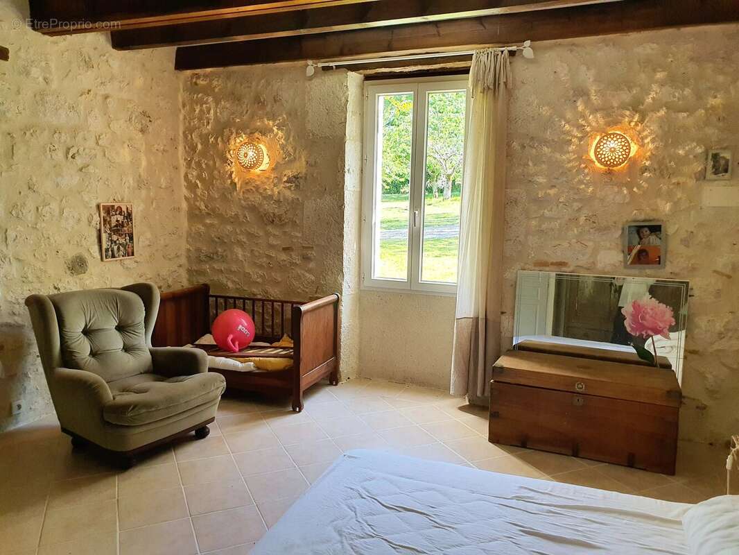 Maison à LOUBES-BERNAC