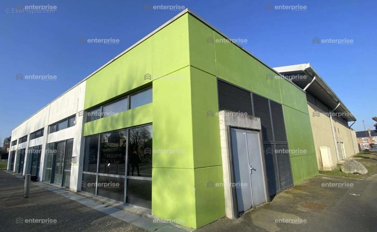 À vendre - bâtiment à usage commercial en excellent état - 1624 m2 - péronne - photo 5