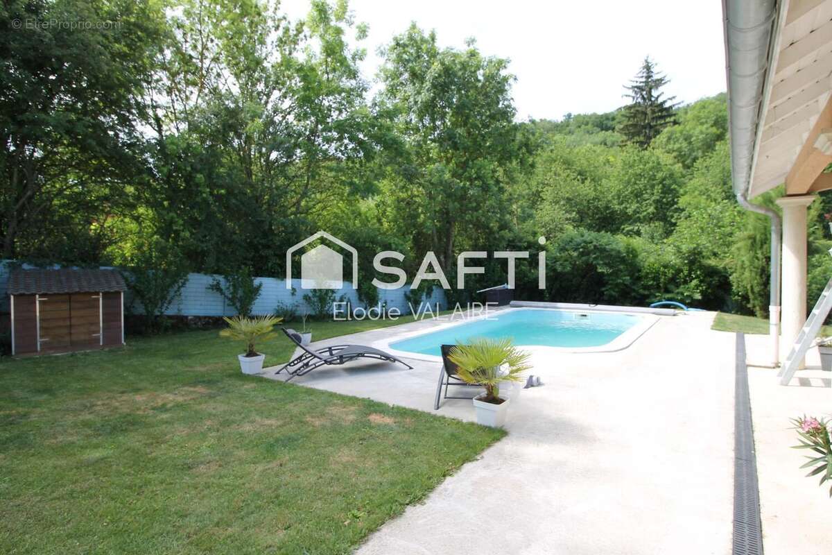 Photo 2 - Maison à NIVOLAS-VERMELLE