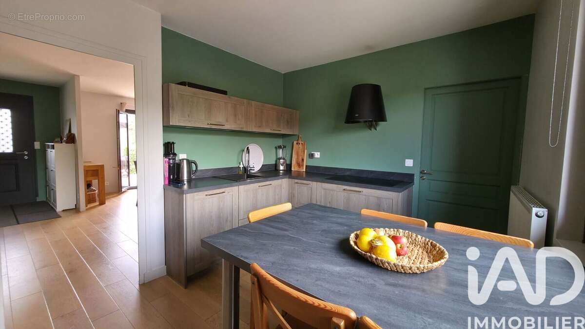 Maison 141 m² à Veauche  - photo 5