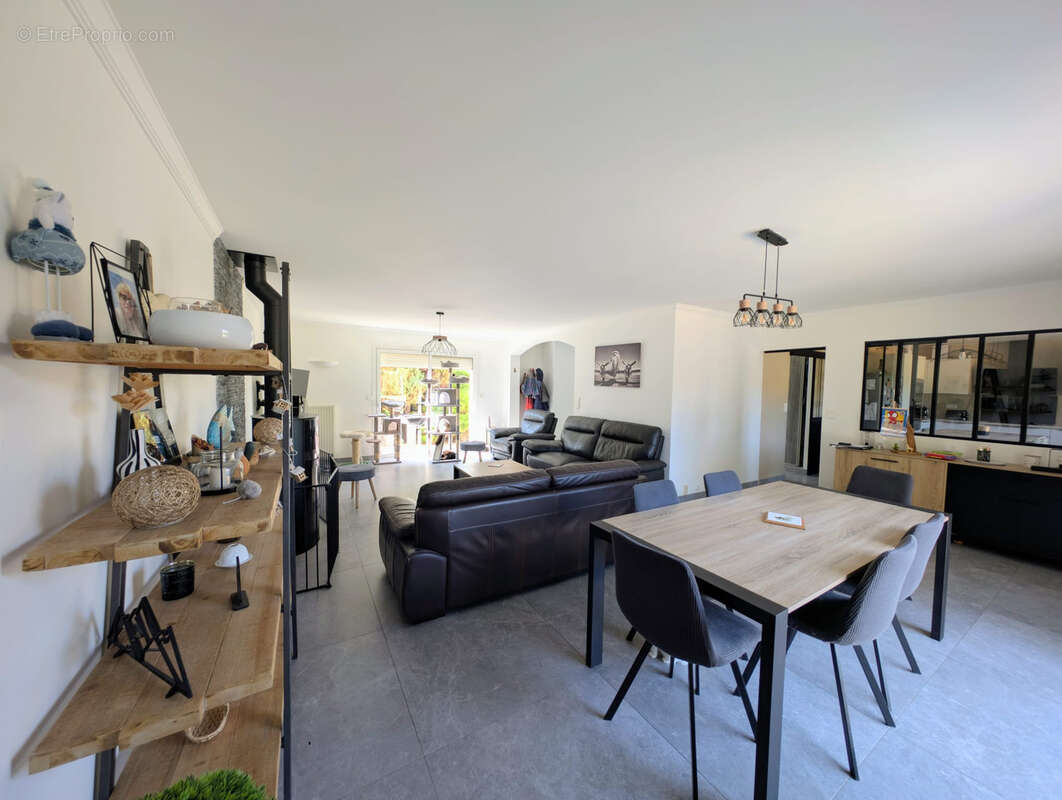 Maison 7 pièces - 158m2 - D'HUISON LONGUEVILLE - photo 2