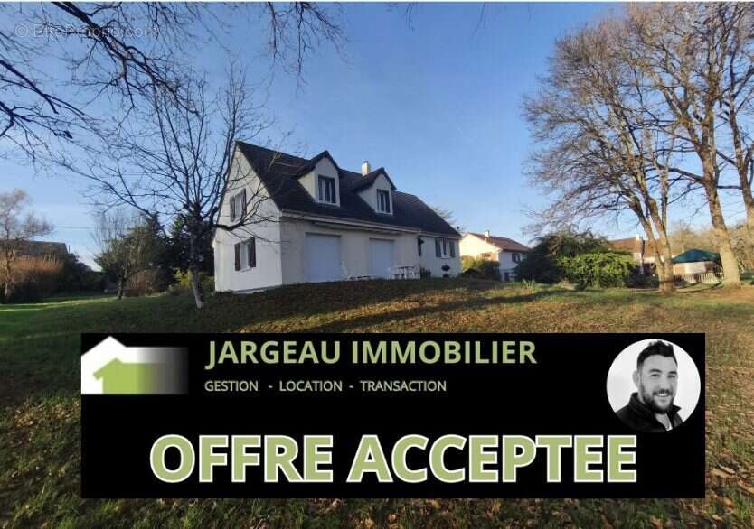 Maison à VIENNE-EN-VAL