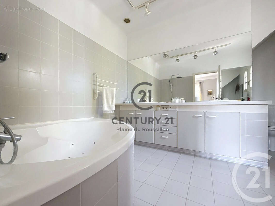 Maison à ESPIRA-DE-L'AGLY