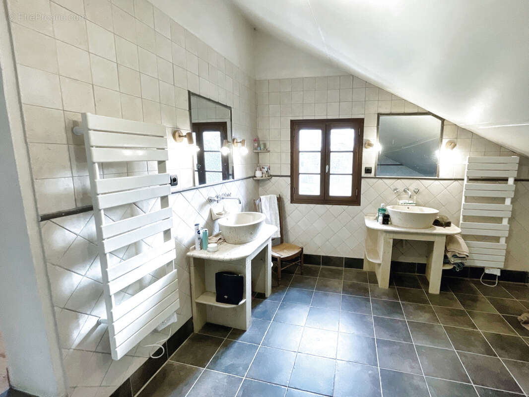 Maisons en pierres avec piscine et superbes vues - photo 12