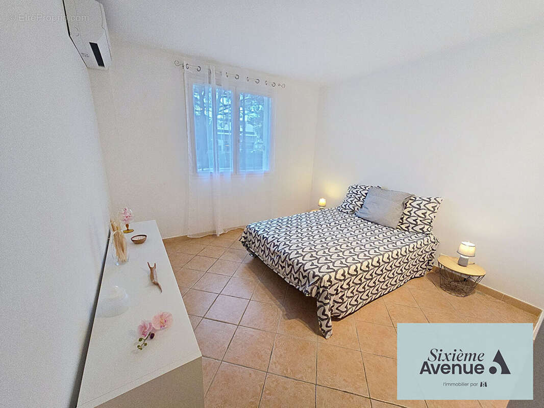 Appartement à SIX-FOURS-LES-PLAGES