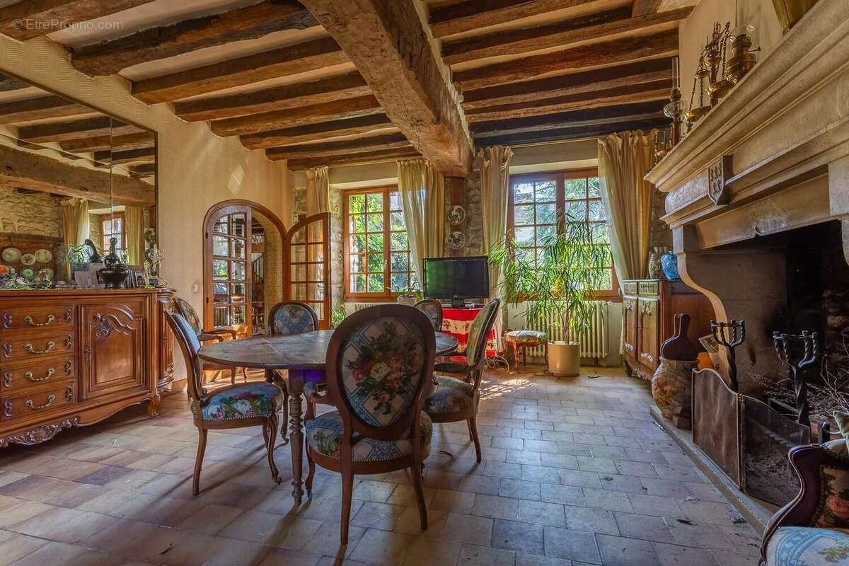 Maison à MILLY-LA-FORET