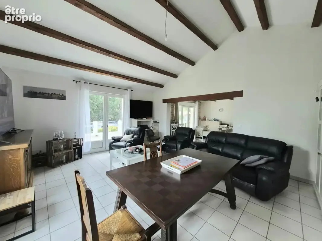 Névian – maison de plain-pied sur un magnifique terrain arboré de 7 500 m² - photo 5