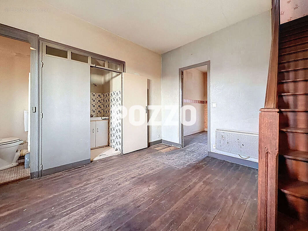 Maison à DONVILLE-LES-BAINS