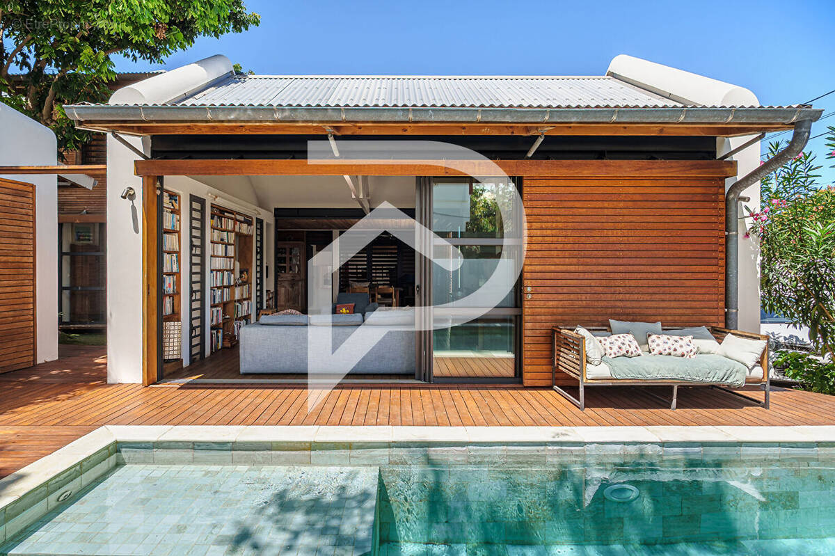 Maison à SAINT-PIERRE