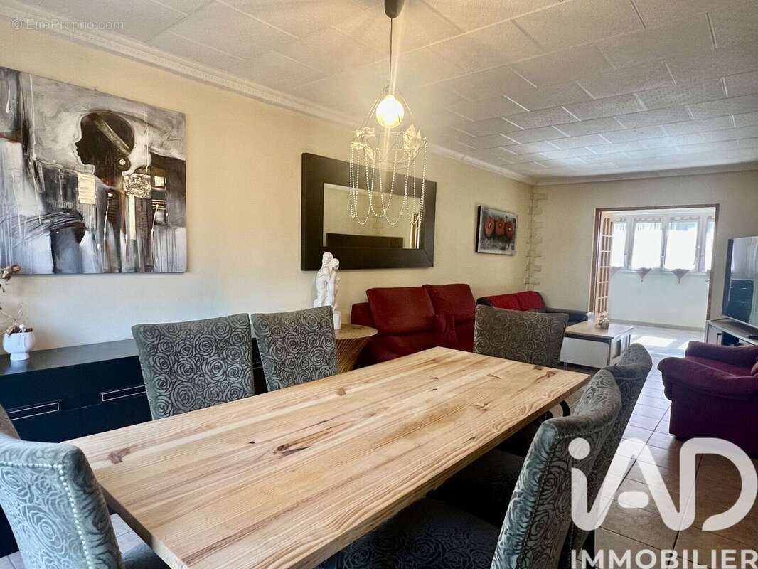 Photo 2 - Appartement à AUBAGNE