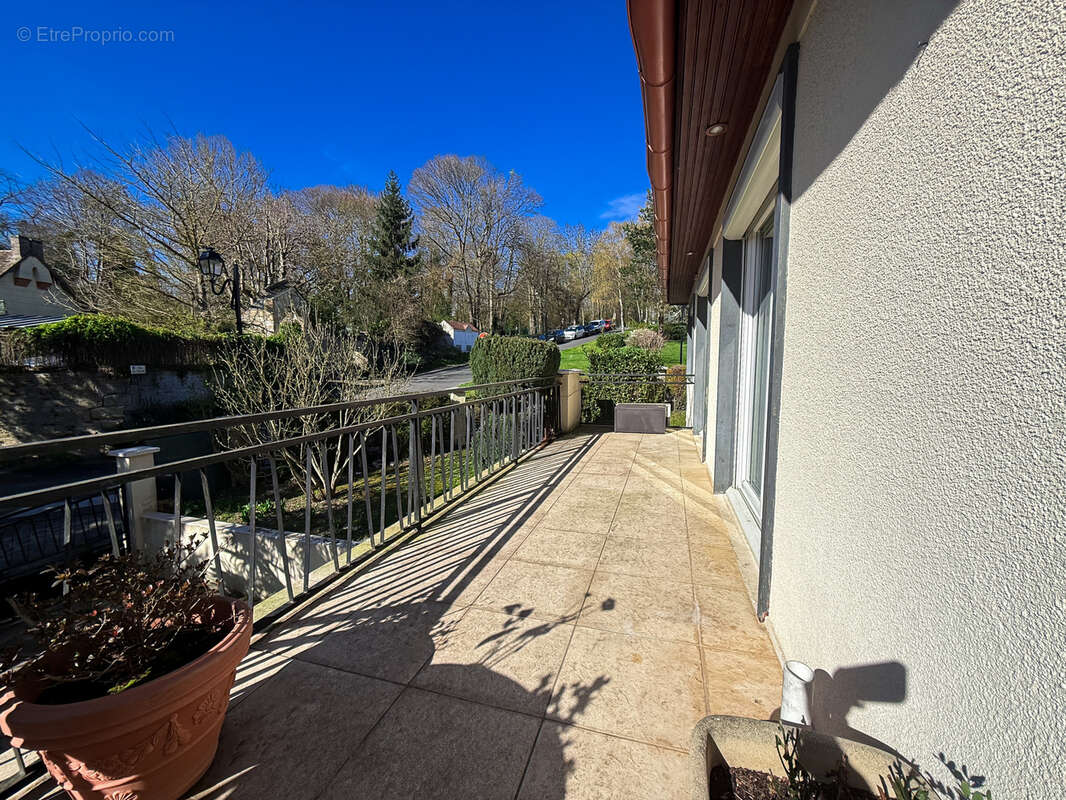 Osny   Parc de Grouchy   Maison familiale avec jardin, terrasse et beaux volumes - photo 10