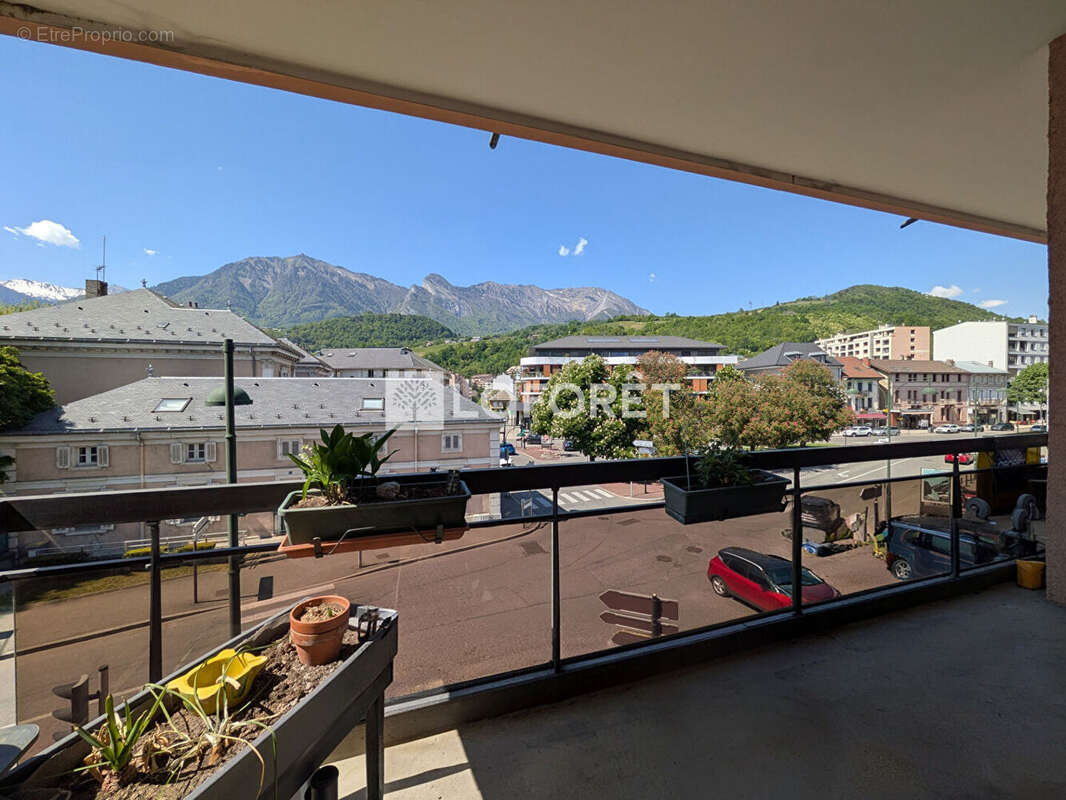 Appartement à ALBERTVILLE