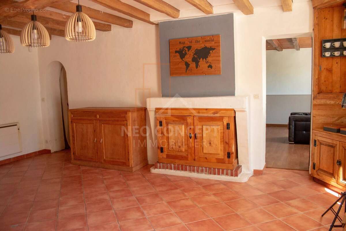 Maison à CERE-LA-RONDE