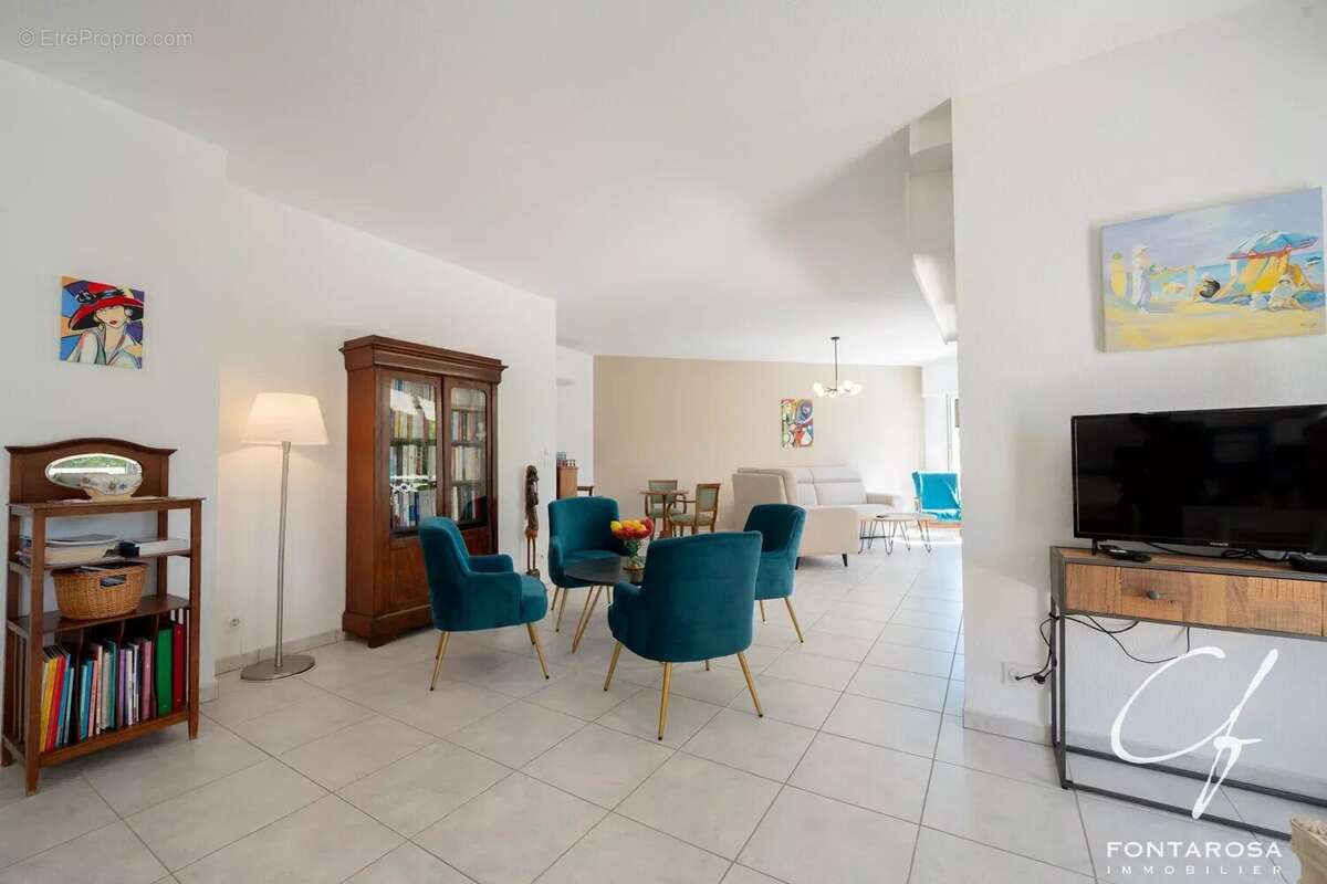 Appartement à SAINT-RAPHAEL
