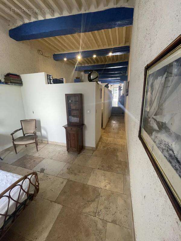 Appartement 58 m² à Rognes  - photo 7