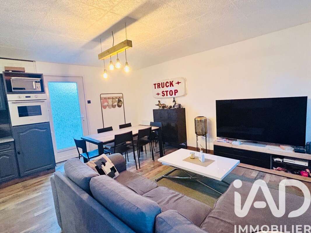 Photo 5 - Maison à NEUVILLE-FERRIERES