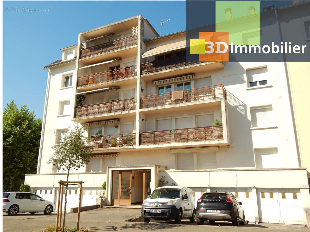 VUE IMMEUBLE - Appartement à LONS-LE-SAUNIER