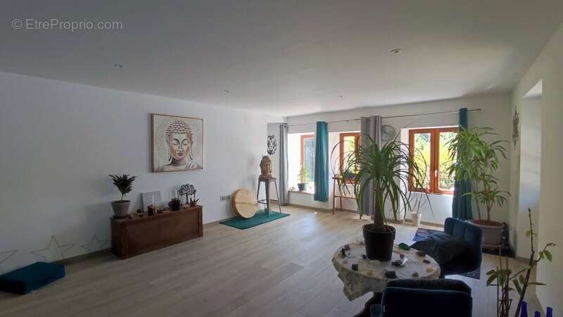 Maison à LA FORET-SUR-SEVRE