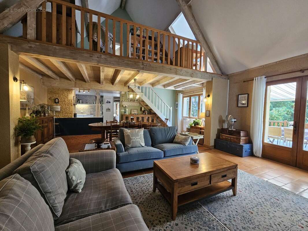 Maison à SAINTE-ALVERE